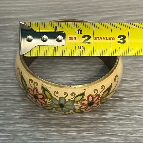 Vintage Gold and Cream Enamel Bangle Bracelet with Flower Design, Boho - Picture 8 of 8